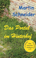 Portal im Hinterhof