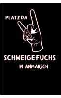 Platz da Schweigefuchs in Anmarsch: Lustiges A5 Notizbuch Demi Raster / Karo / Kariert 120 Seiten für Lehrer und Pädagogen.