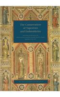 The Conservation of Tapestries and Embroideries - Proceedings of Meetings at the Institut Royal Du Patrimonie Artistique, Brussels, Belgium