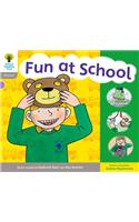 Oxford Reading Tree: Level 1: Floppy's Phonics: Sounds and Letters: Fun At School