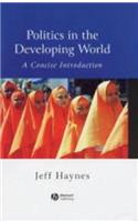 Politics in the Developing World: A Concise Introduction(English)