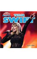 Taylor Swift: (Amazing Americans: Pop Music Stars)