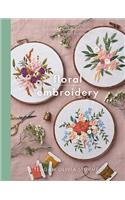 Floral Embroidery: Create 10 Beautiful Modern Embroidery Projects Inspired by Nature