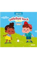 Anifeiliaid Bach y Fferm