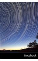 Notebook: Senderos De Estrellas, Noche, Exposición Larga, Luz De Las Estrellas Cuaderno / Diario / Libro de escritura / Notas - 6 x 9 pulgadas (15.24 x 22.86 