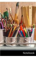 Notebook: Materiali Artistici, Pennelli, Righelli, Forbici taccuino / agenda / quaderno delle annotazioni / diario / libro di scrittura / carnet / zibaldone -