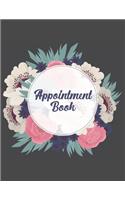 Appointment Book: Featuring daily weekly calendar with 15 minute hourly intervals (7am-9pm) for scheduling, Hair Stylists, Salons, and Nail Salons. (wreath floral)