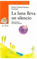 La Luna Lleva Un Silencio