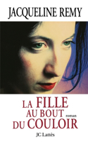 La fille au bout de couloir