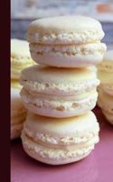 Mes Macarons d'Amour: 6 x 9 inch 120 Pages Lined Journal, Diary and Notebook for People Who Love To Eat, Bake and Enjoy Sweet Treats