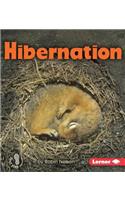 Hibernation: (First Step Nonfiction — Discovering Nature's Cycles)