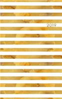 2019: Weekly Planner 2019 Calendar Organizer Agenda (January to December) Gold Stripes