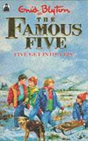 Famous Five: 17: Five Get Into A Fix: Book 17