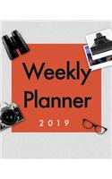Weekly Planner 2019: 12 Month Planner: Month View and Weekly Breakdown: Calendar Schedule Organizer and Journal Notebook (8x10 inches, 139 pages)(Cool Photography Planners)