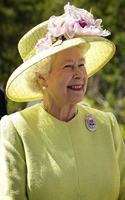 Elizabeth II notebook - achieve your goals, perfect 120 lined pages #1: (1 Elizabeth II Notebooks)