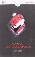 El chico de la chaqueta roja