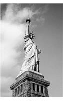 Black and White Statue of Liberty: 150 page lined 6 x 9 notebook/diary/journal