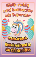 Bleib ruhig und beobachte wie Superstar Chandra funkelt während sie das Einhorn färbt