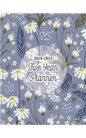 2019-2023 Five Year Planner: Monthly Schedule Agenda & Organizer for 5 Years or 60 Months - Chamomile Blue